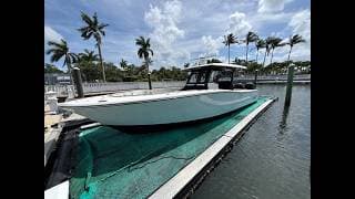 2022 Robalo R360 - Media 22