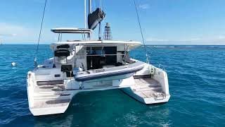 Lagoon 42 Owner's Version For Sale